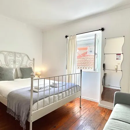 Amalia Studio 2-3